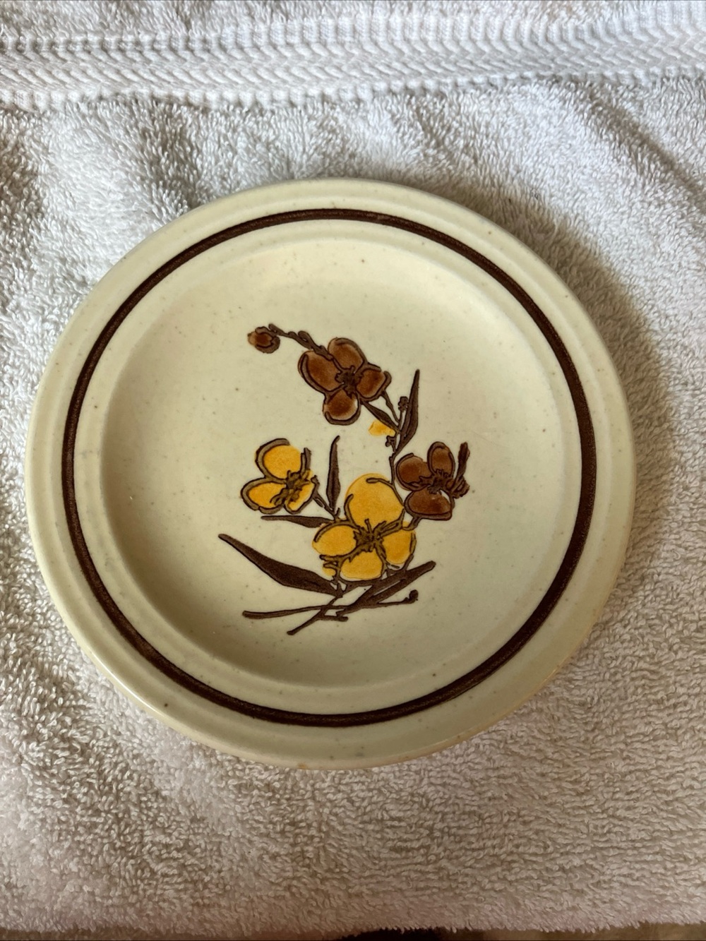 2 Vintage Homer Laughlin Harvest Floral Ceramic Bread Plates i6 1/4”